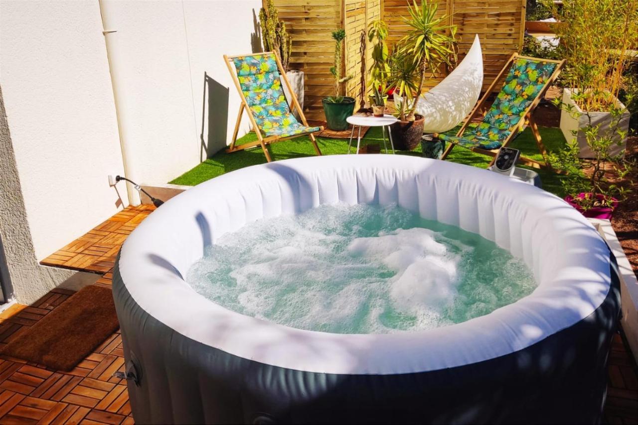 Superbe Appartement Avec Jacuzzi Avec Jardin Prive Lyon Exterior photo